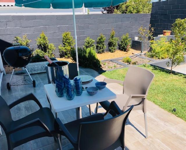 The Lily House Hotel Hermanus Bagian luar foto