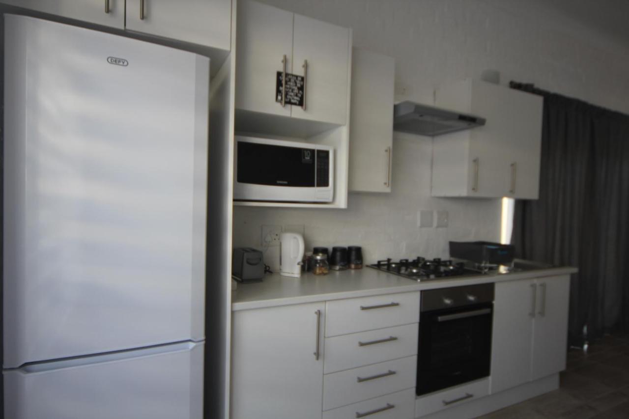 The Lily House Hotel Hermanus Bagian luar foto